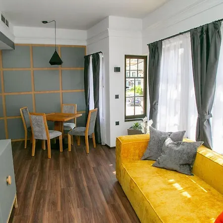 Han/Misafirhane соколови къщи *