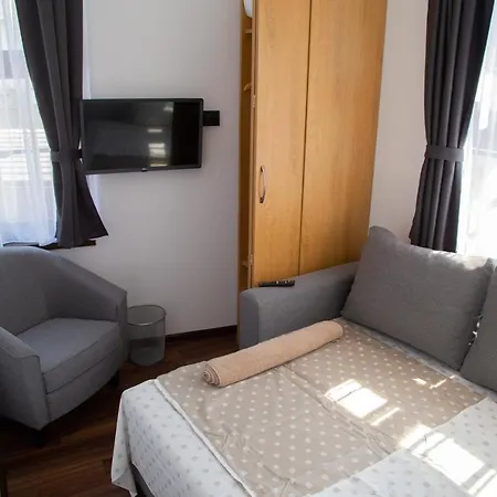 Han/Misafirhane соколови къщи