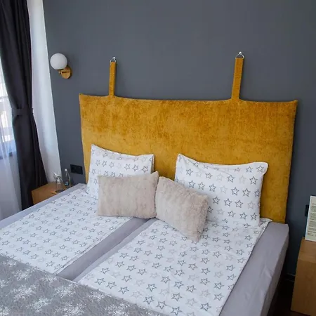 соколови къщи