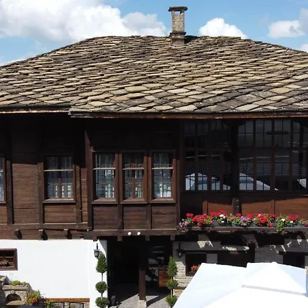 соколови къщи Inn *