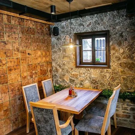 соколови къщи