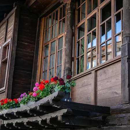 соколови къщи * Gabrovo